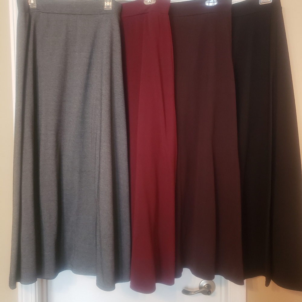 Lot of 4 skirts